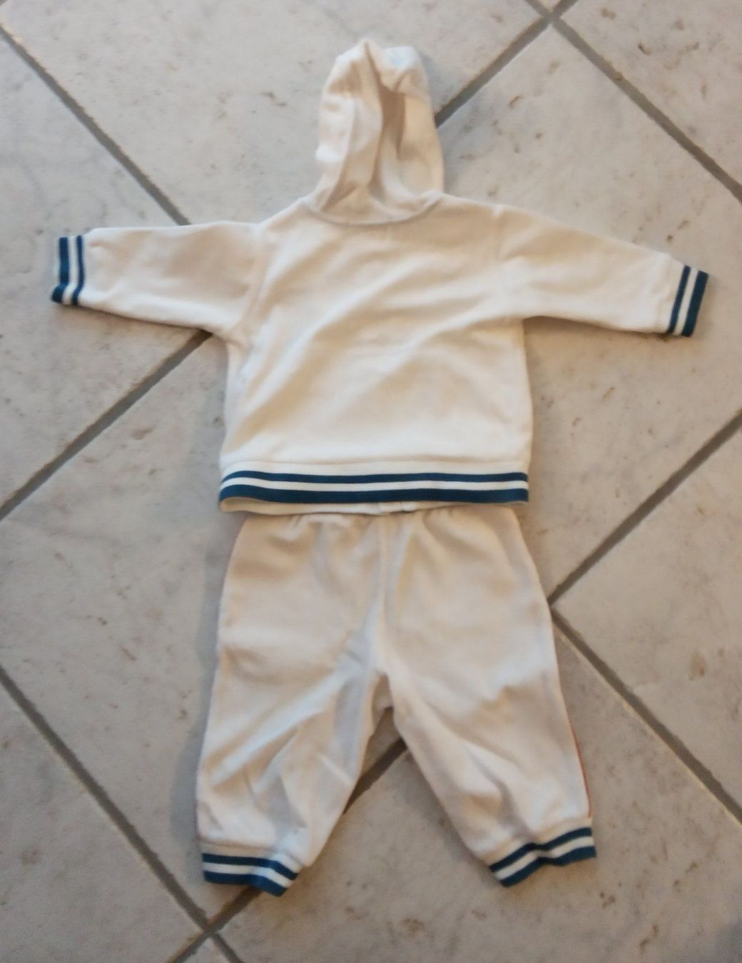 Lotti & Set di vestiti: Kleiderpaket Jungen Größe 68 – Usato da Chur venduto da Rodanisa 2