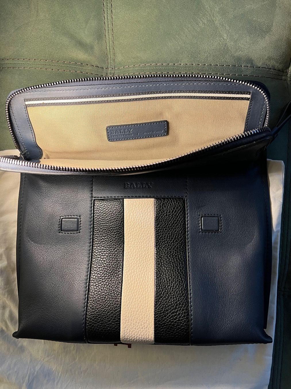 Bally Borse: Bally mens bag – Nuovo (secondo la descrizione) da Corsier GE venduto da Karol_save_planet 1