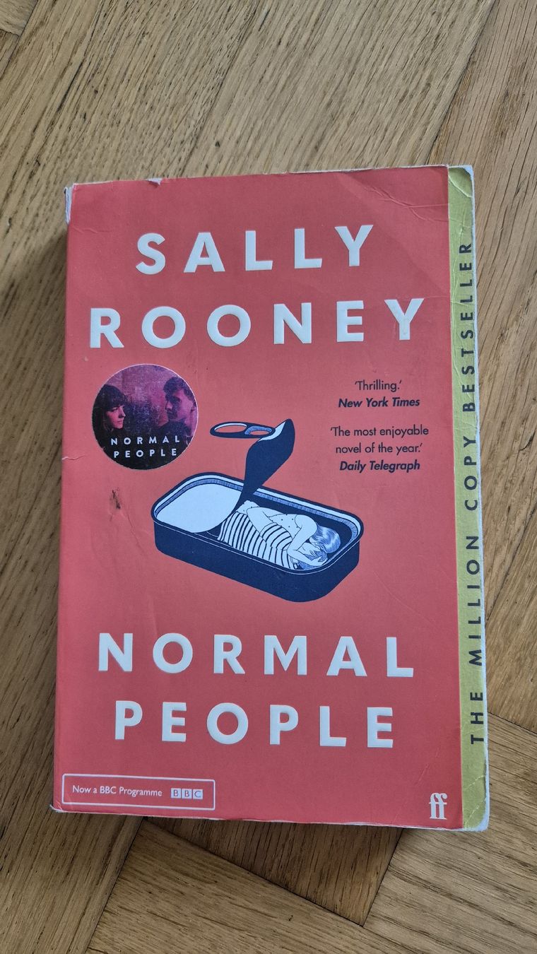 Libri: Normal People by Sally Rooney – Usato da Bern venduto da taheln