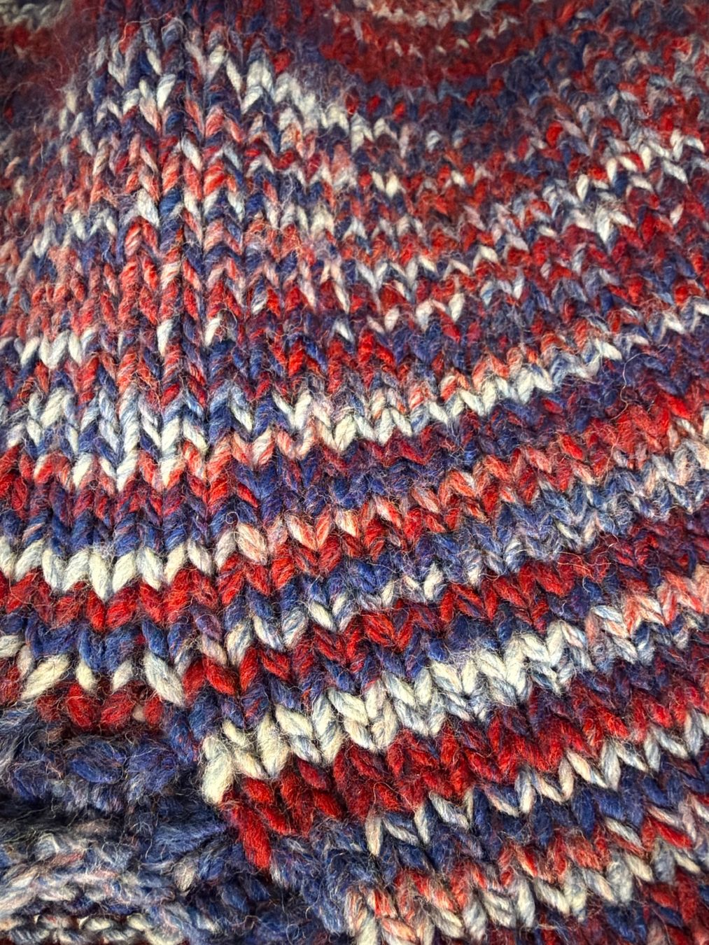 Maglioni & Felpe: Vika Gazinskaya Strickpullover bunt – Usato da Tägerwilen venduto da TinaLupu 2