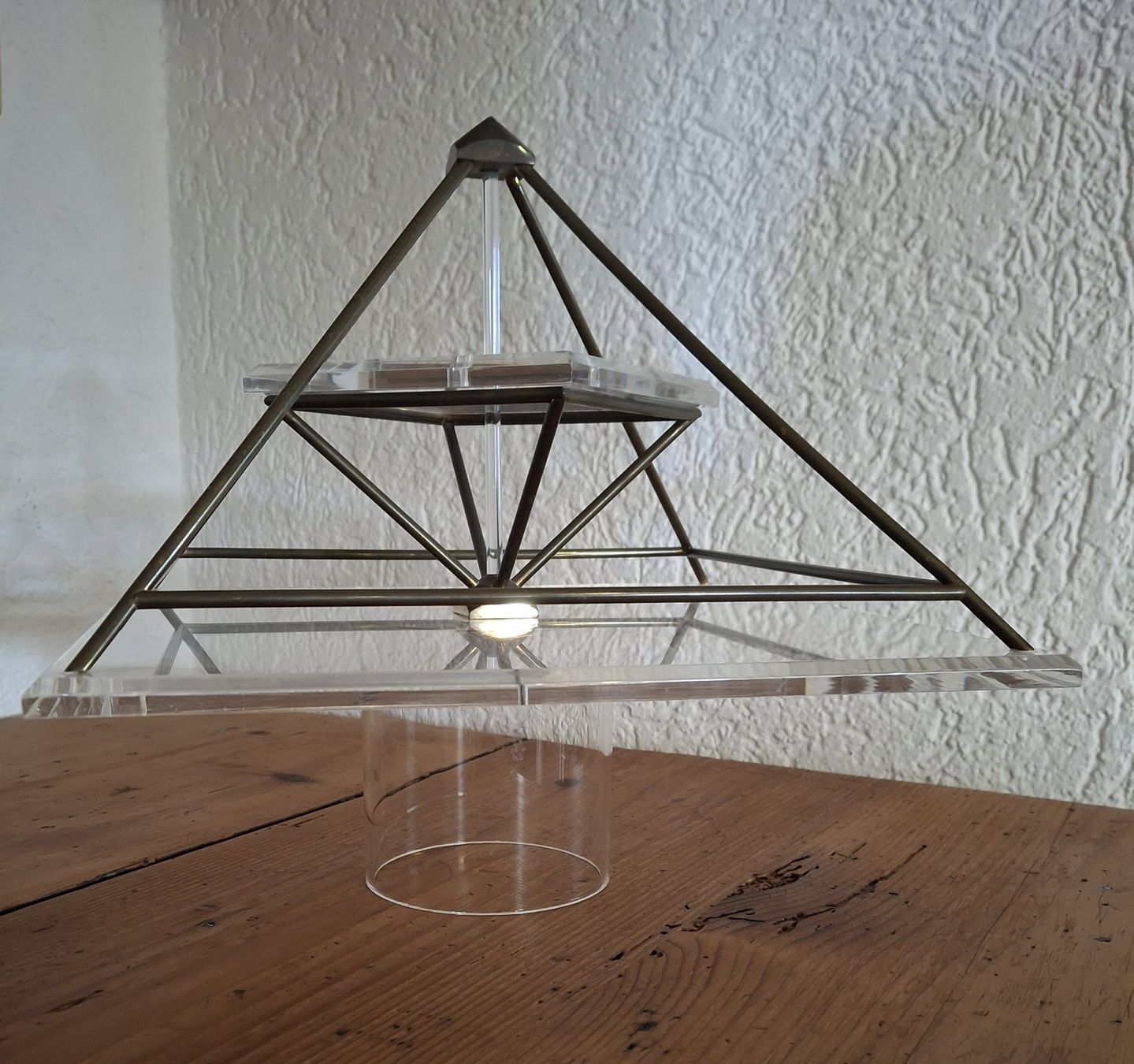 Sculture & Statue: Energiepyramide reguliert Störfelder, Grösse: 30x30 – Usato da Niedergösgen venduto da LiebeLebe 1