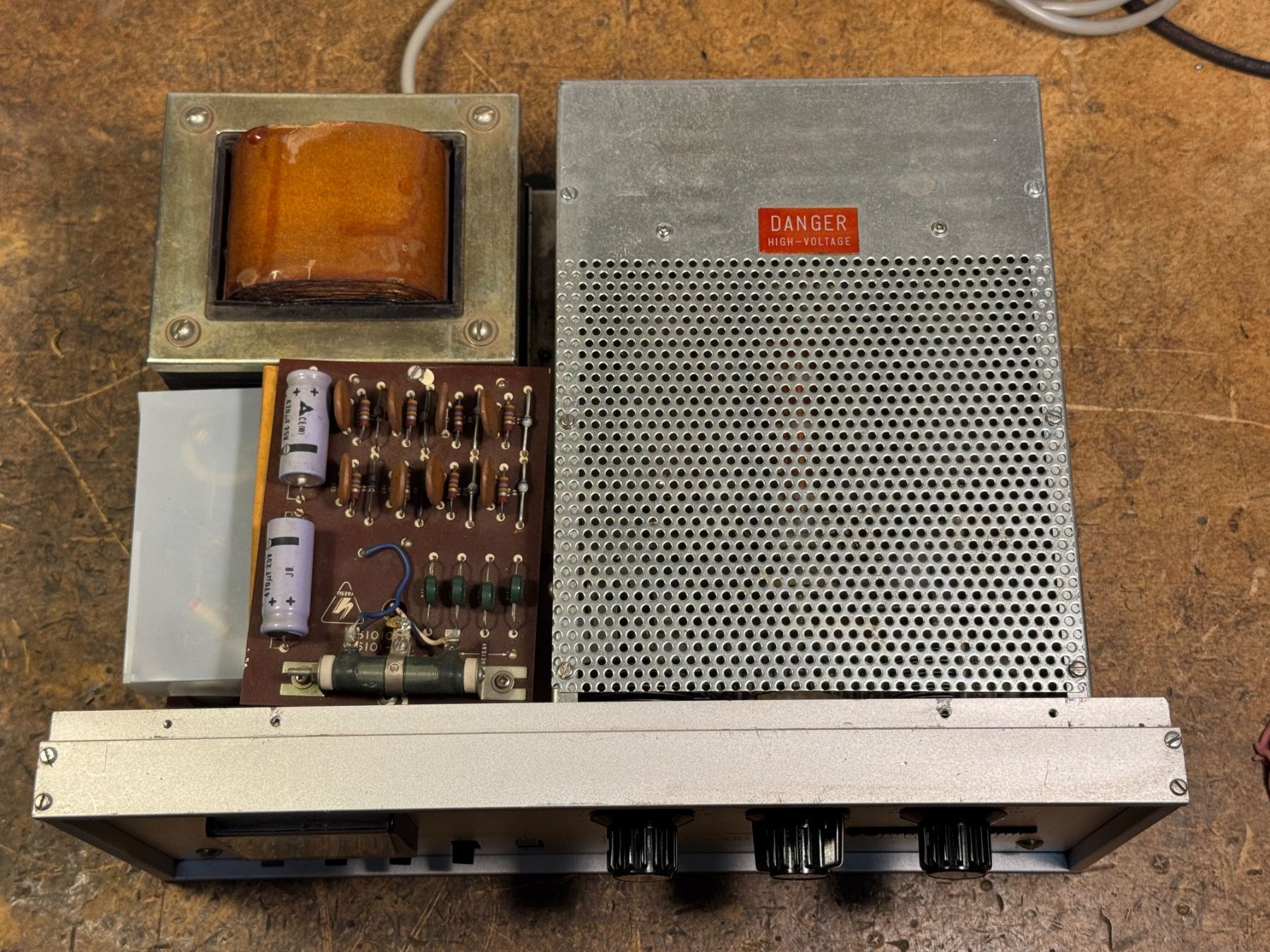 Radiocomunicazione: Oldie Linearverstärker FLdx-2000 – Usato da Ins venduto da funkflieger 3