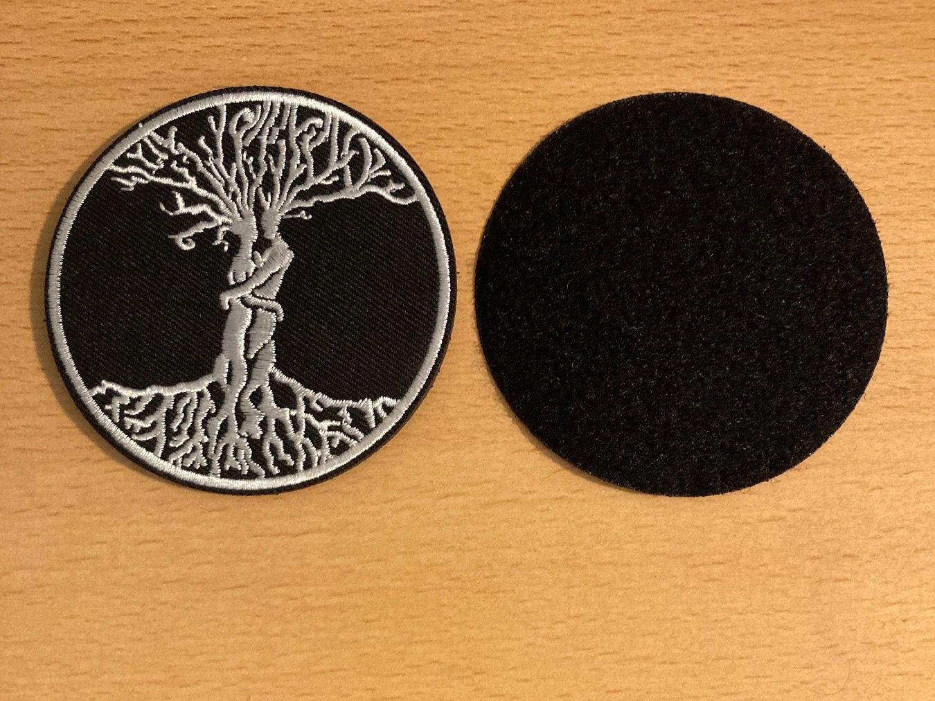 Toppe: Lebensbaum mit Klettverschluss Patch Aufnäher Sticker 4 – Nuovo (secondo la descrizione) da Horn venduto da abutre72