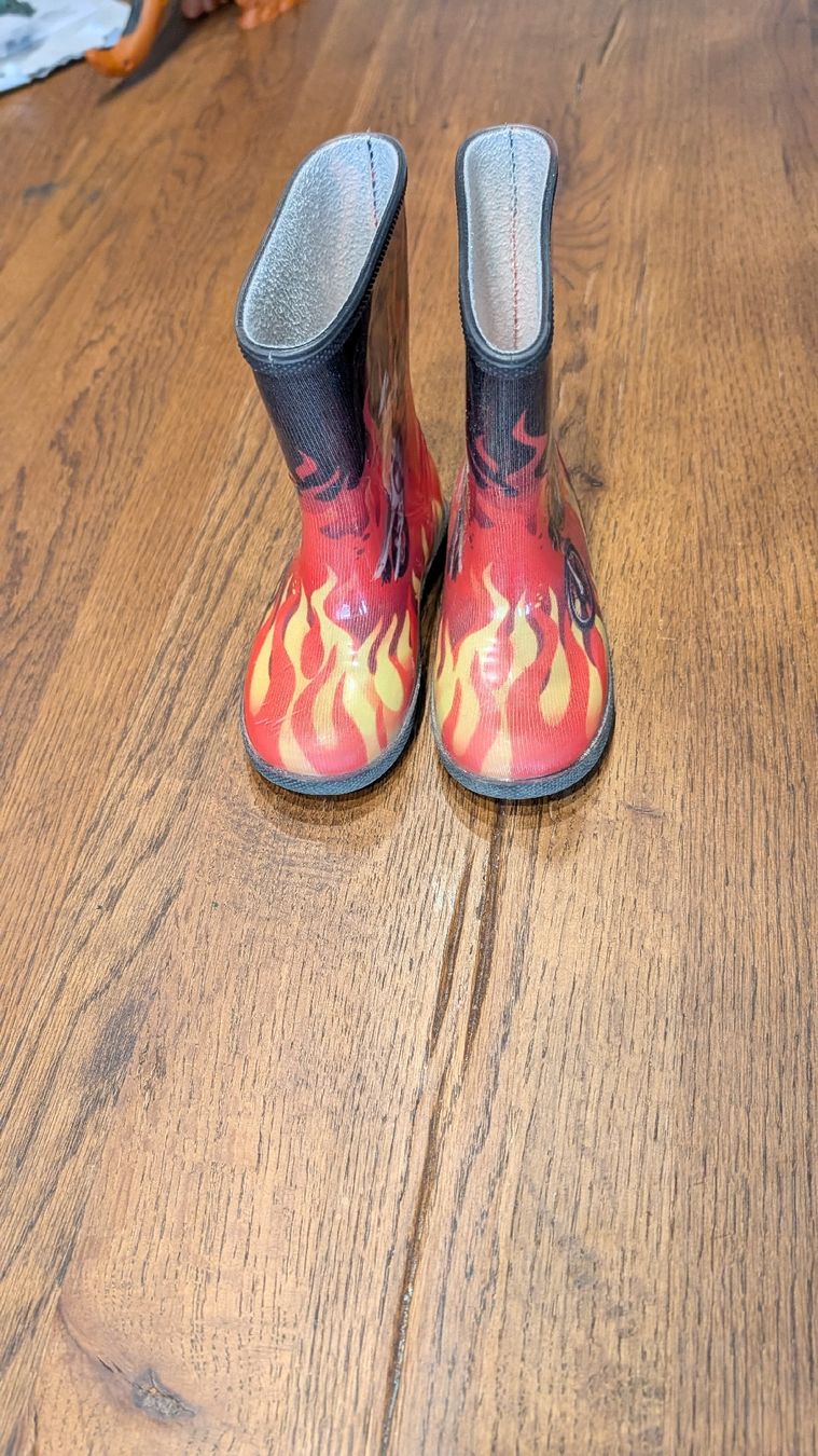 Scarpe per ragazzi: Gummistiefen – Usato da Gwatt (Thun) venduto da obe_ql55 1