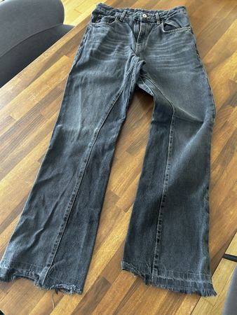 ZARA Flared Jeans Schlaghose grau schwarz Denim Gr. 38