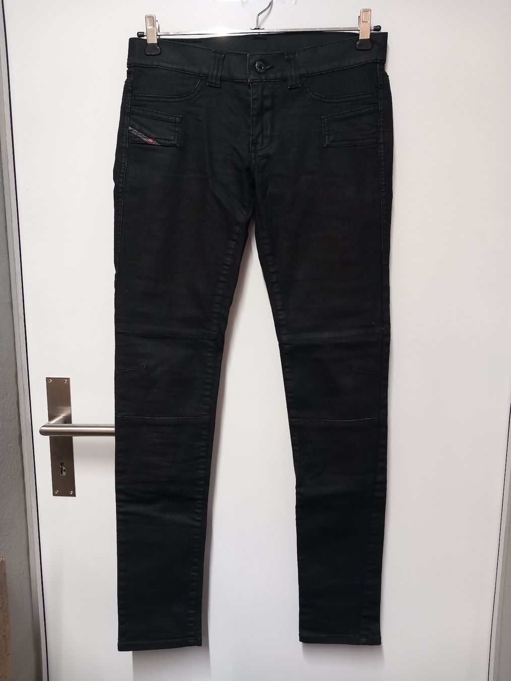 Diesel Jeans: Diesel Stretch Jeans W26, schwarz – Gebraucht aus Merligen von muss_haben