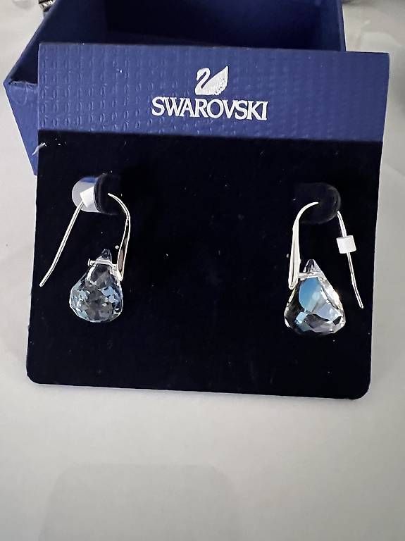 Orecchini pendenti & Orecchini a lobo: Orecchini SWAROVSKI  – Usato da Balerna venduto da gat_b8p2