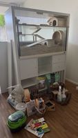 Sehr schönes Hamster-Gehege mit Gestell und Accessoires