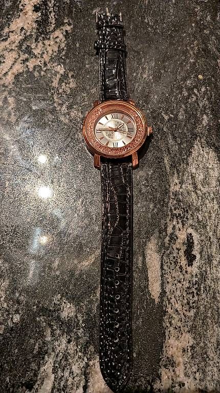 Orologi: Modeschmuck Uhren – Usato da Wattenwil venduto da karinschaw 2