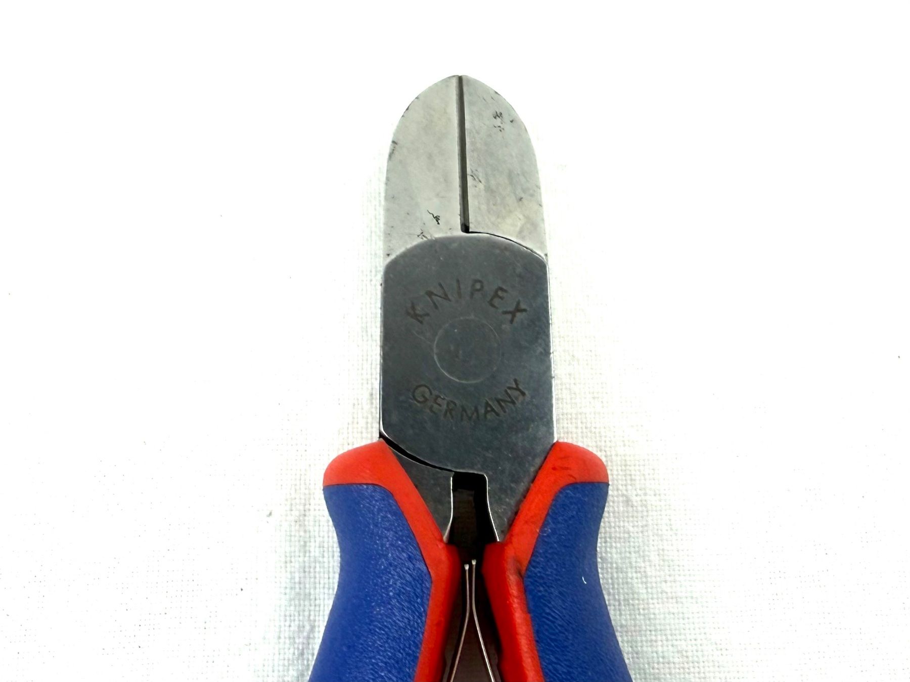 Knipex Tutti gli attrezzi: Knipex 77 02 130 Seitenschneider – Usato da Lauwil venduto da fab_dnf5 6