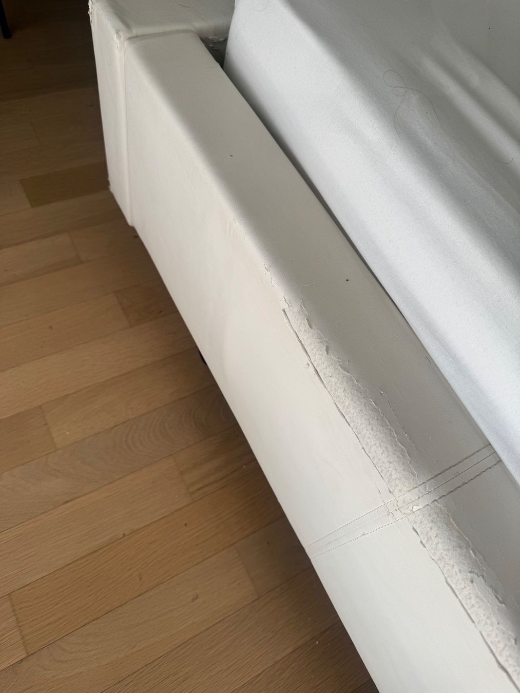Letti: Lit 140x200 simili-cuir – Usato da Petit-Lancy venduto da mar_kj6y 2