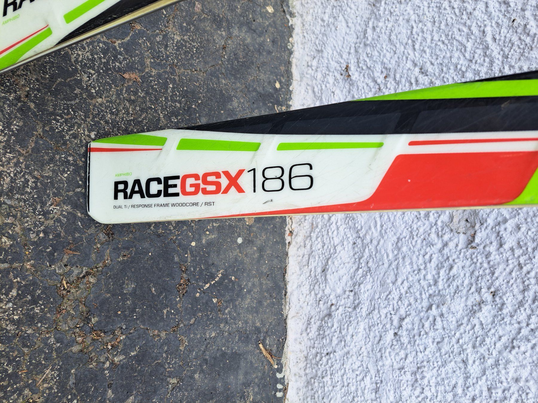 Elan Sci: Skis alpin Elan 186 cm – Usato da Courrendlin venduto da Aheinza 2