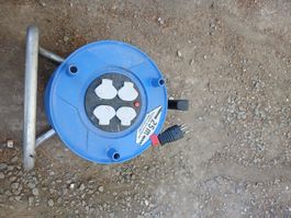 KABELROLLE 25Mx1.5mm2 4 stecker
