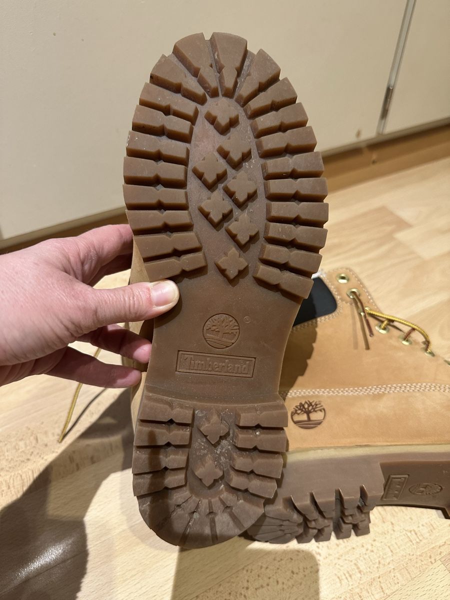 Timberland Scarpe da uomo: Timberland 6IN Warmlinedboot Nubuck Gr. 43,5 Waterproof – Usato da Uetendorf venduto da Gar_9pvy 4