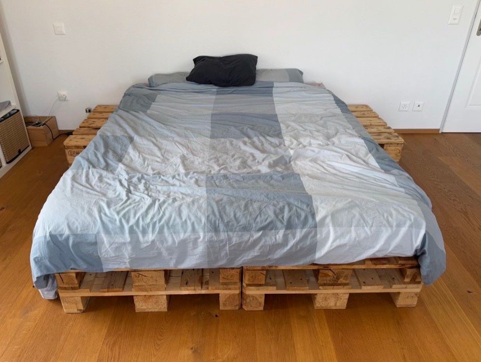 Palettenbett 160x200, geschliffen und geölt (D'occasion) à Bern pour ...