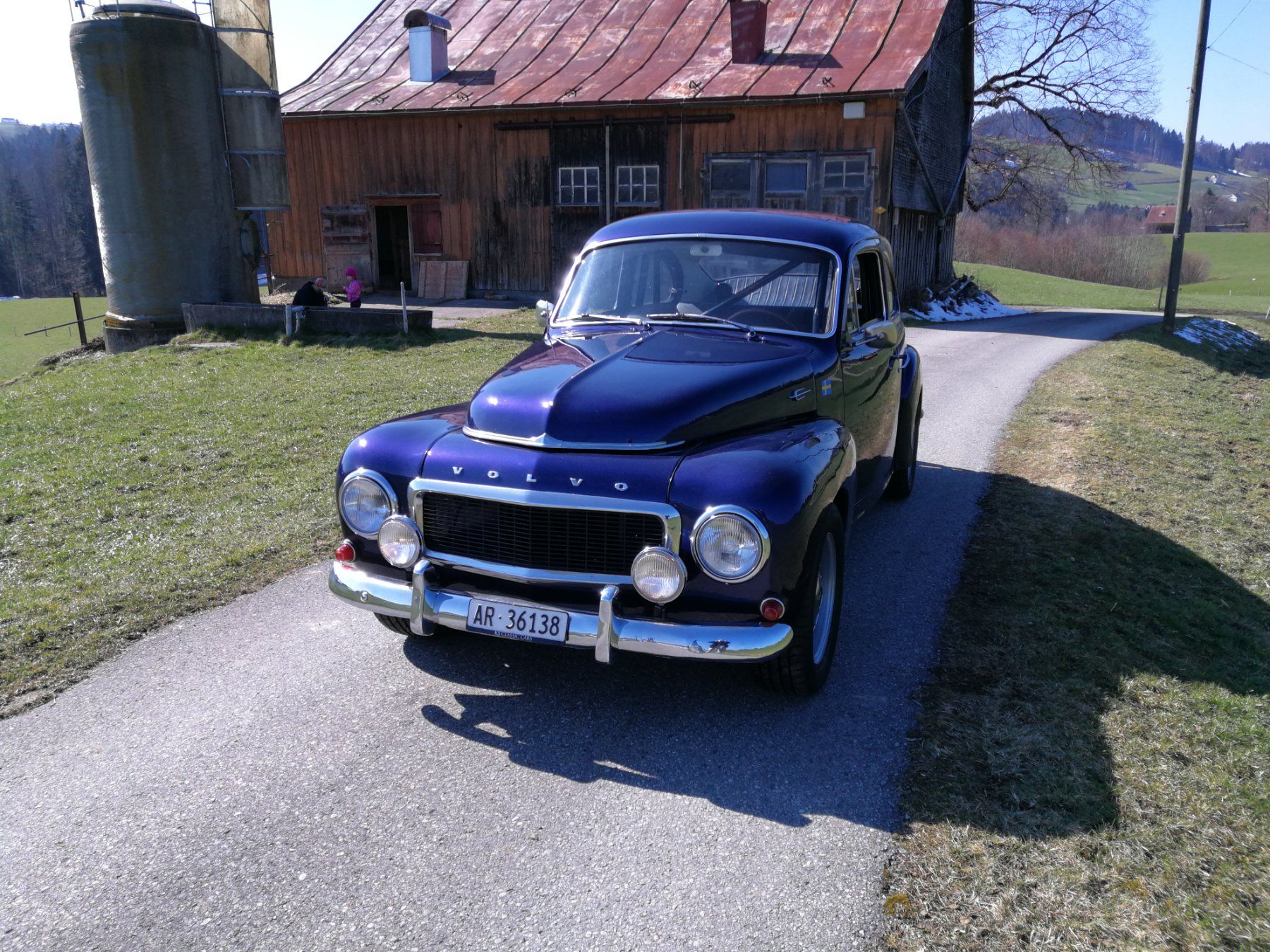 Automobili: Volvo PV 544 Frühlingsspecial - Oldtimer restauriert! – Usato da St. Gallen venduto da Rmaehr