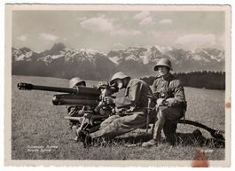 Schweizer Armee, Soldaten am Geschütz