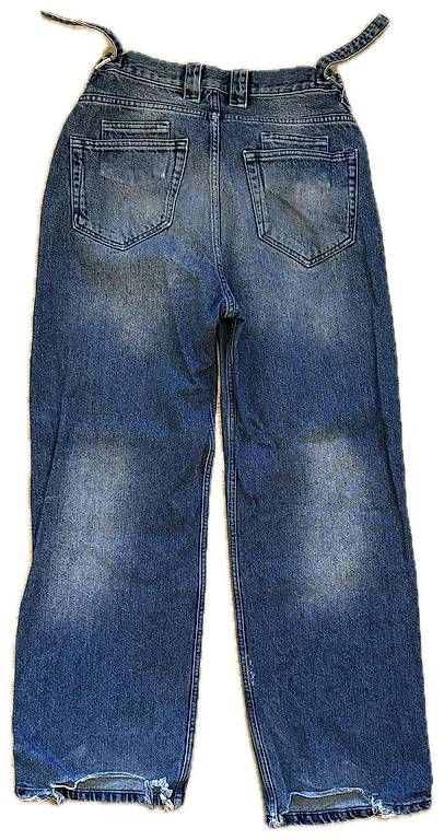 Jeans: VICINITY BLUE WASHED DENIM – Usato da Elsau venduto da FloMar02 1