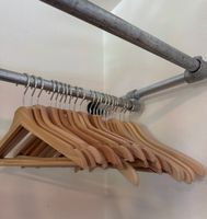 Ikea Kleiderbügel aus Holz