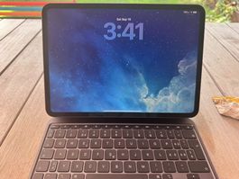 11" iPad Pro Wi-Fi + Cellular 1TB - Nanotexturglas & Zubehör