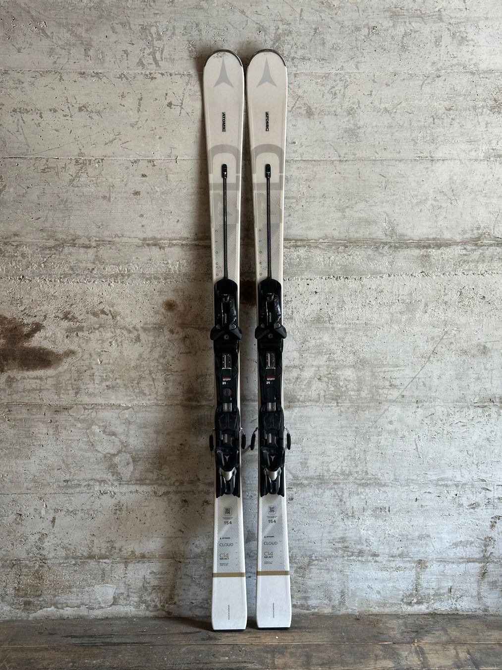 Atomic Skis: Atomic Cloud Select C14 Ski 154CM – Gebraucht aus Emmenbrücke von karkarkar