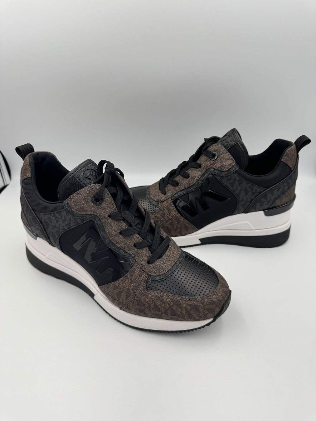 Michael Kors Scarpe da donna: Michael Kors Sneakers Grösse 37 – Nuovo e nell'imballaggio originale da Wiedlisbach venduto da Sistershop 6
