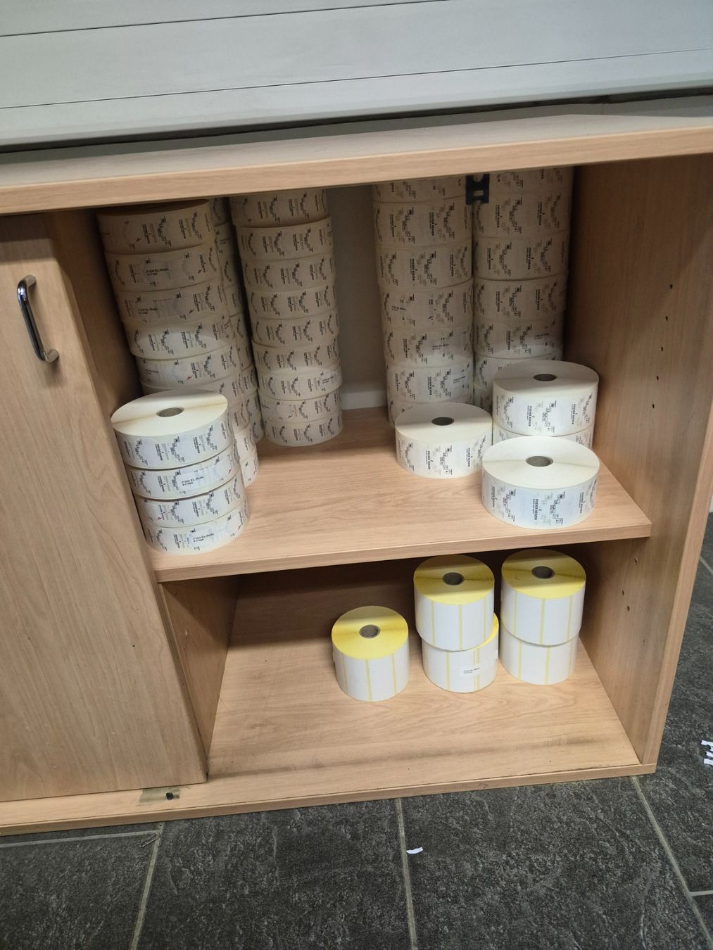 Commodes: 908 3x Holzmöbel mit Inhalt – D'occasion à Derendingen par Meisterstuecke 6