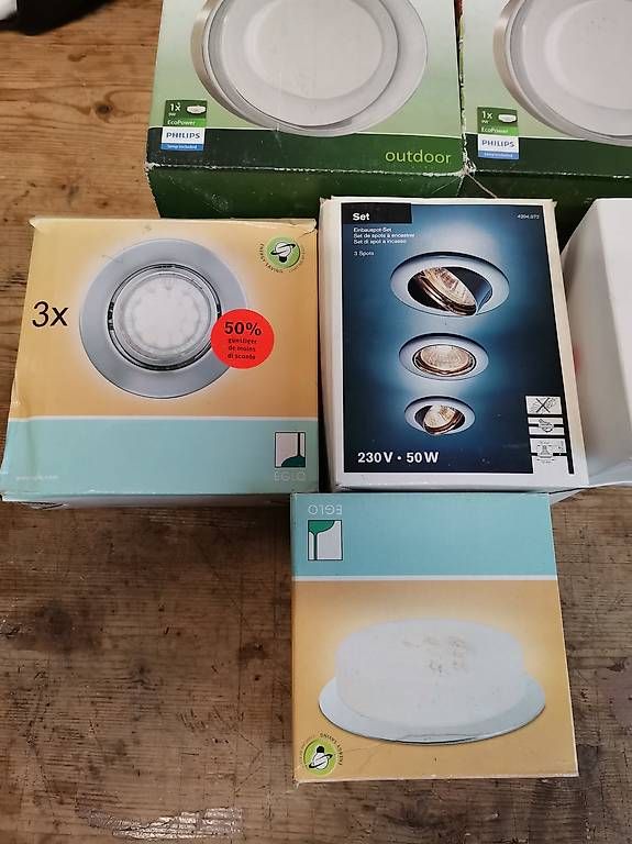 Lampade: Aussenleuchte, Einbauspot, Lampe, Wandlampe, Deckenlampe – Usato da Wiedlisbach venduto da materialkreislauf 2
