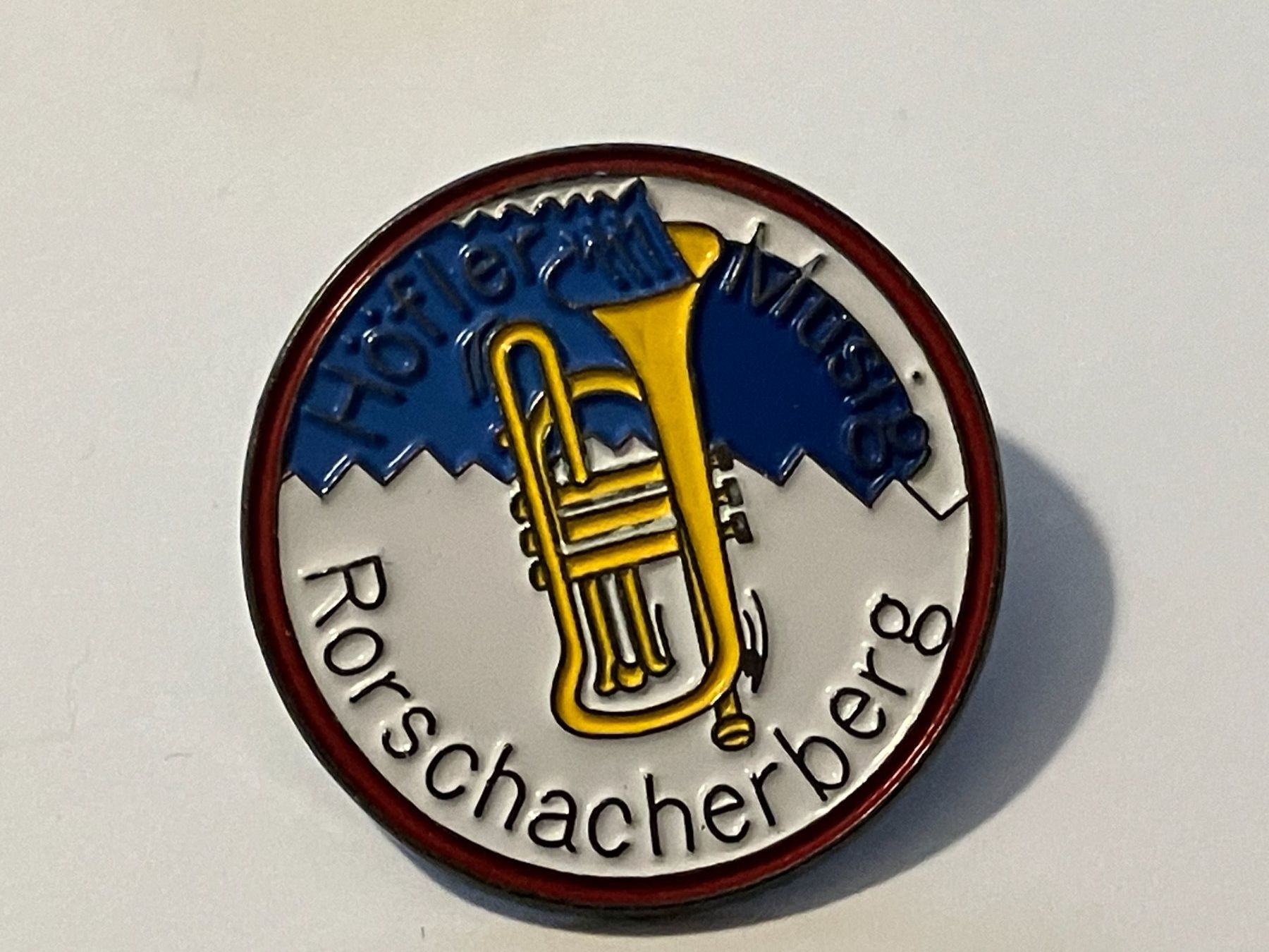 Placchette & Badge: 1 Pin Höfler Musig Rorschacherberg – Usato da Basel venduto da djwwpp