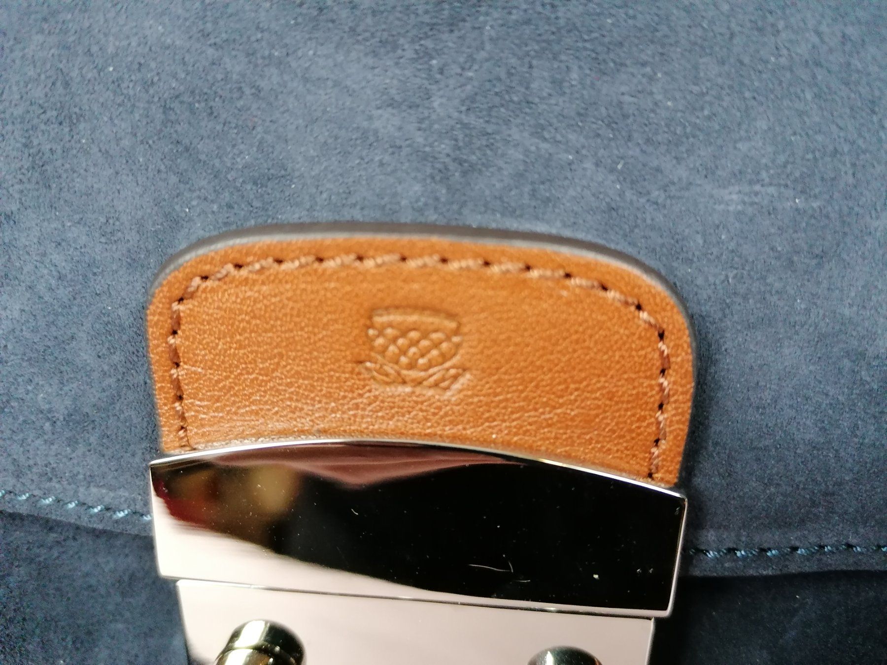 Lotti di vestiti: Set Navy Boot Damenschuhe und Handtasche – Usato da Köniz venduto da Brockenreich 2