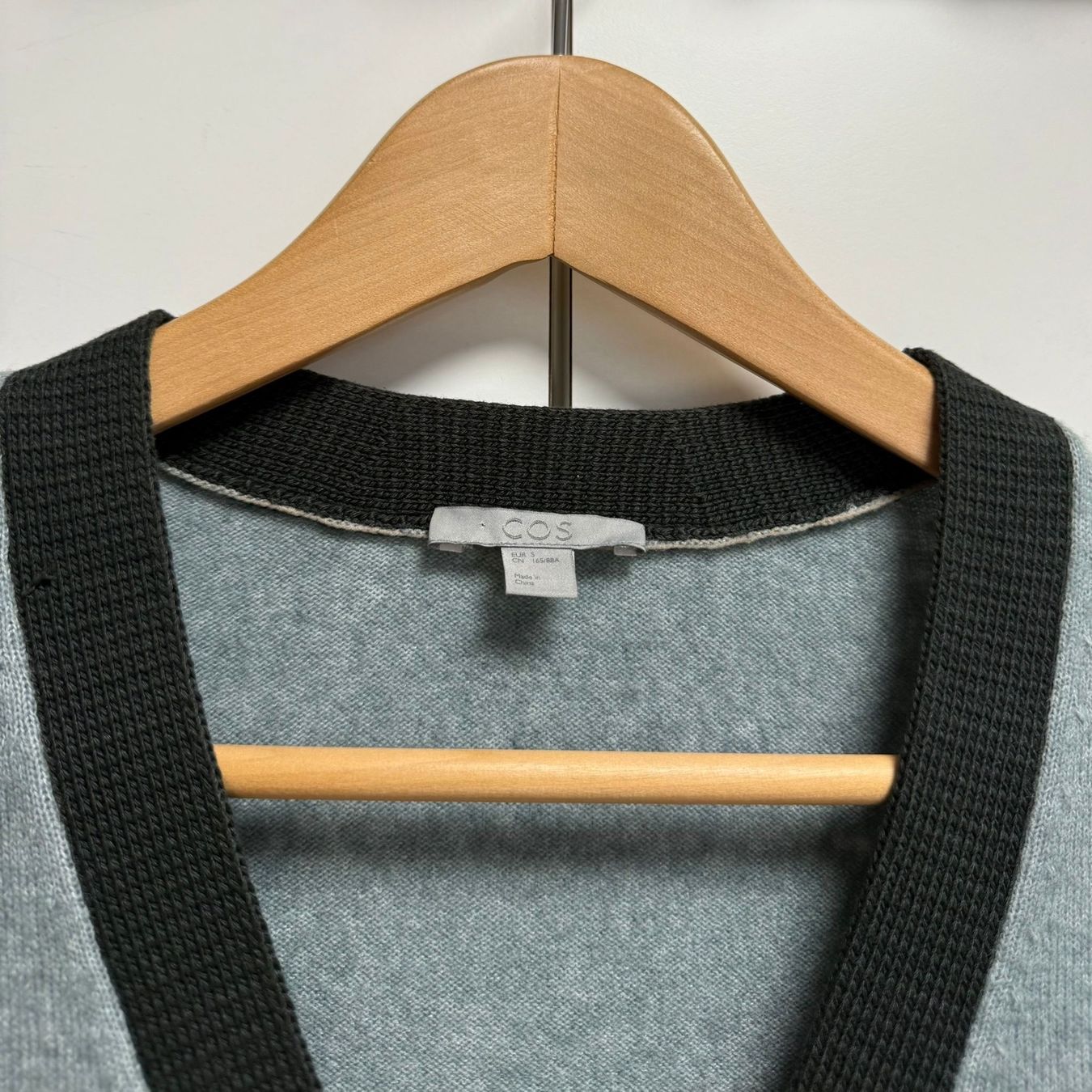 Cos Jacken: COS Strickjacke Damen Gr. S - 60% Wolle – Gebraucht aus Frauenfeld von LIL_NA 2