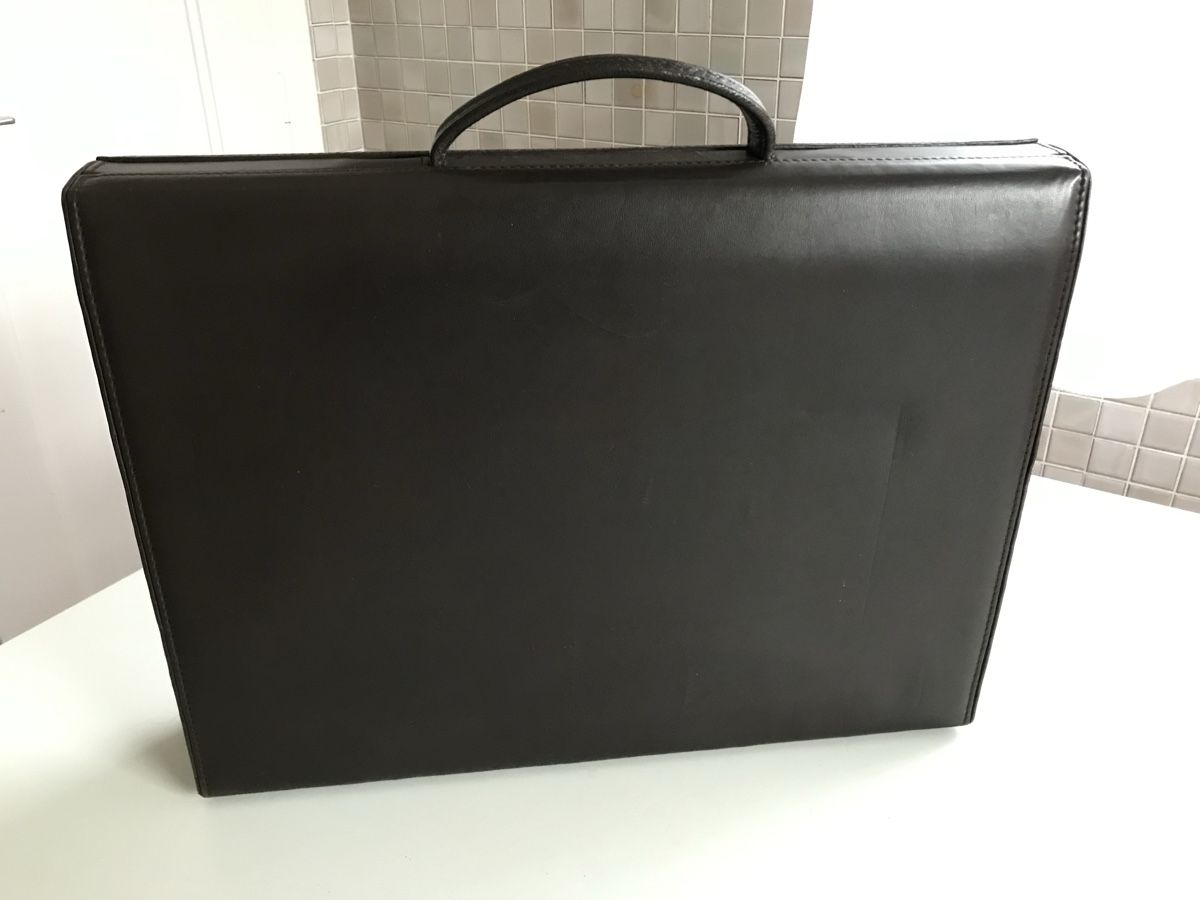 Valigie & Borse: Mallette en cuir brun – Usato da Villeneuve VD venduto da sim_q5hp 2