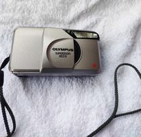 Olympus Superzoom 800S analoge 35-mm-Kompaktkamera