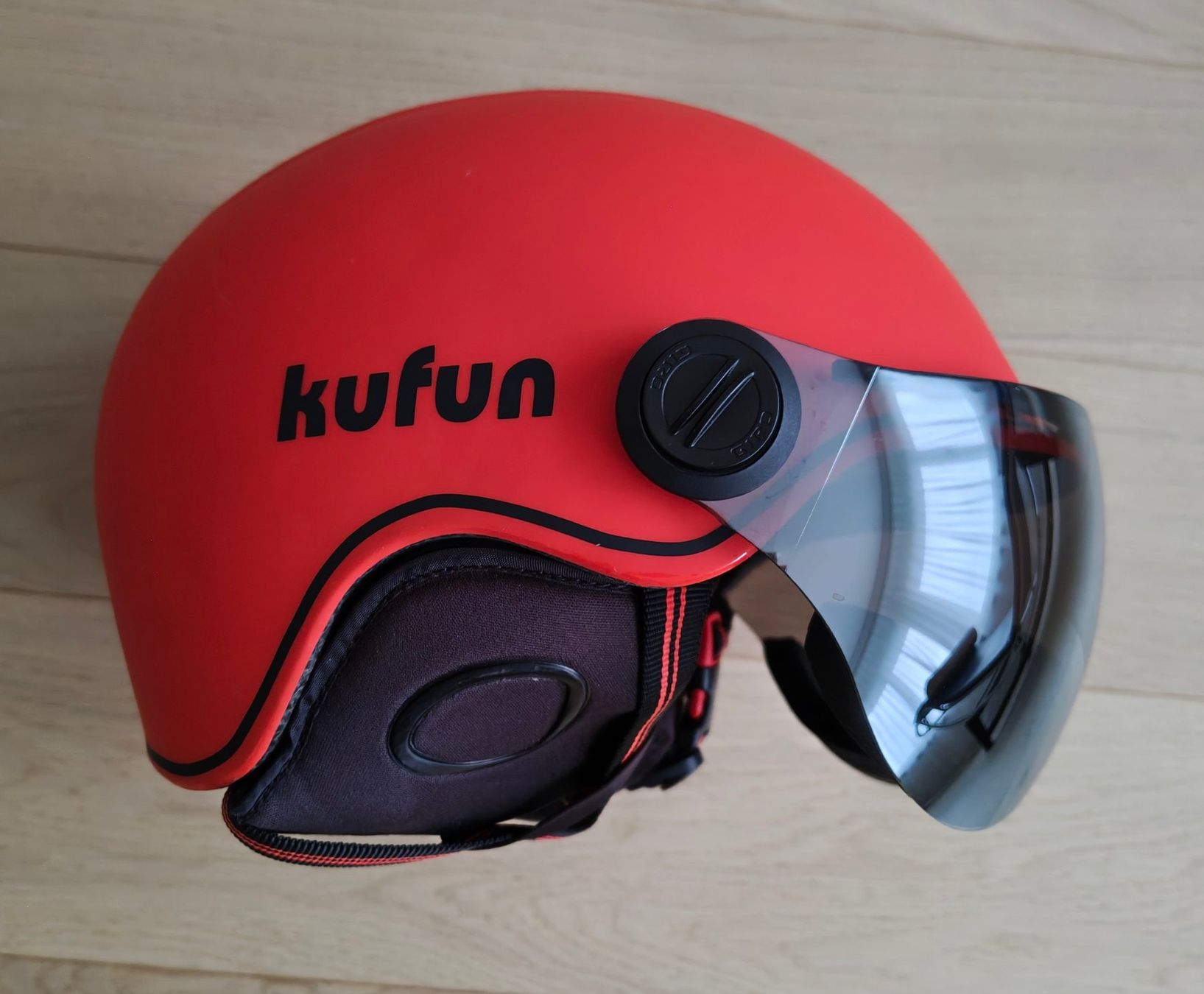 Helme: Skihelm mit Visier - Rot 62 – Gebraucht aus Bolligen von cas_cs58 6