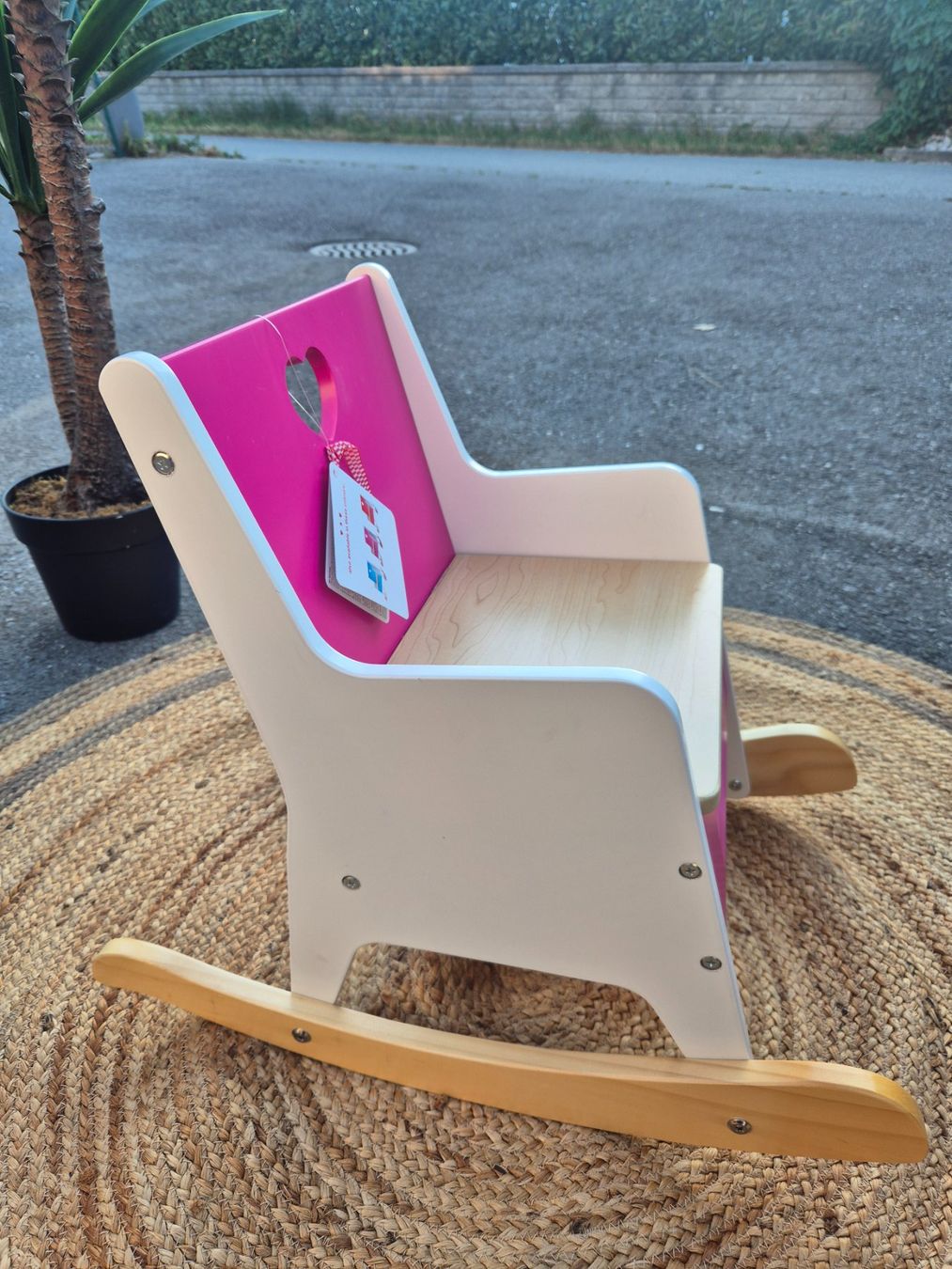 Poltrone: Chaise à bascule enfant rose NEUVE – Usato da Fully venduto da tameab 2
