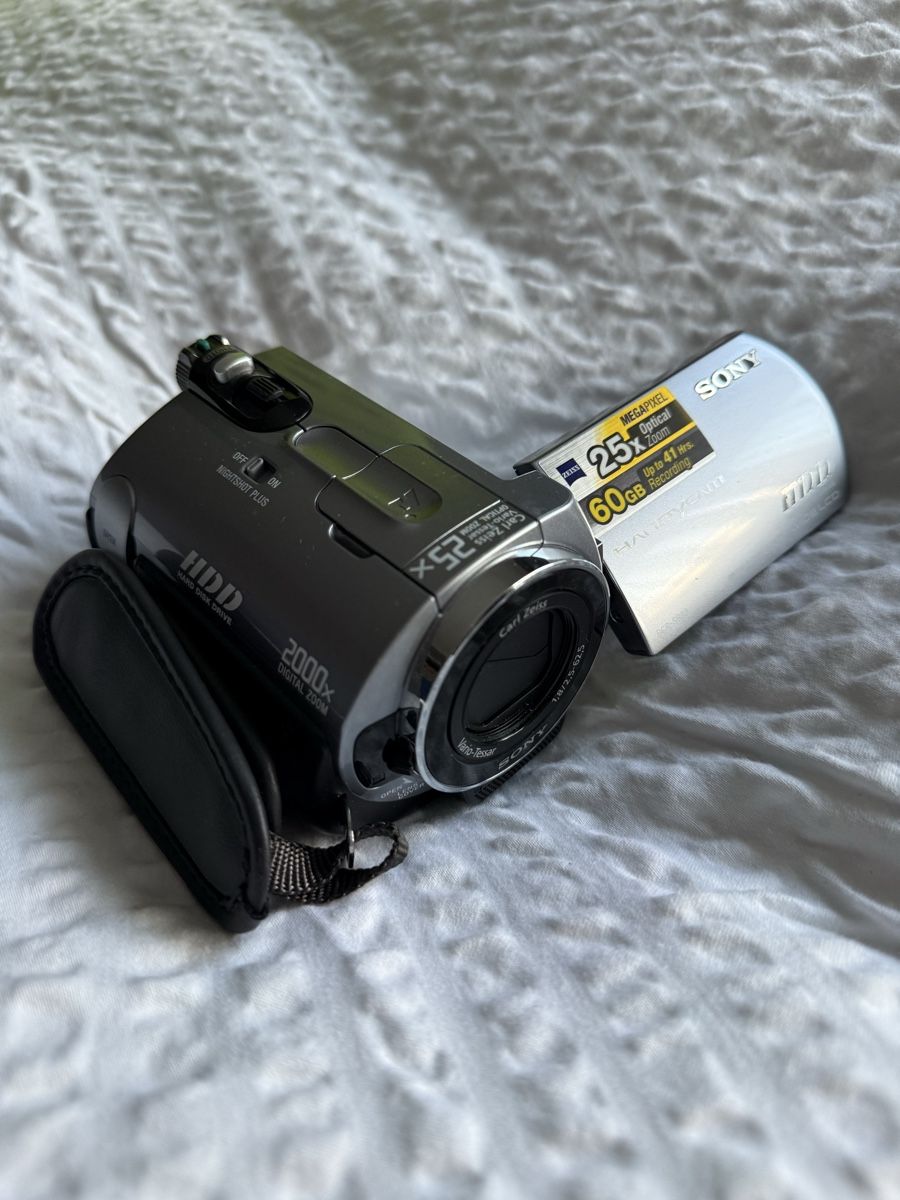 Sony Videocamere: Sony Handycam Camcorder – Usato da Zermatt venduto da vintagezermatt