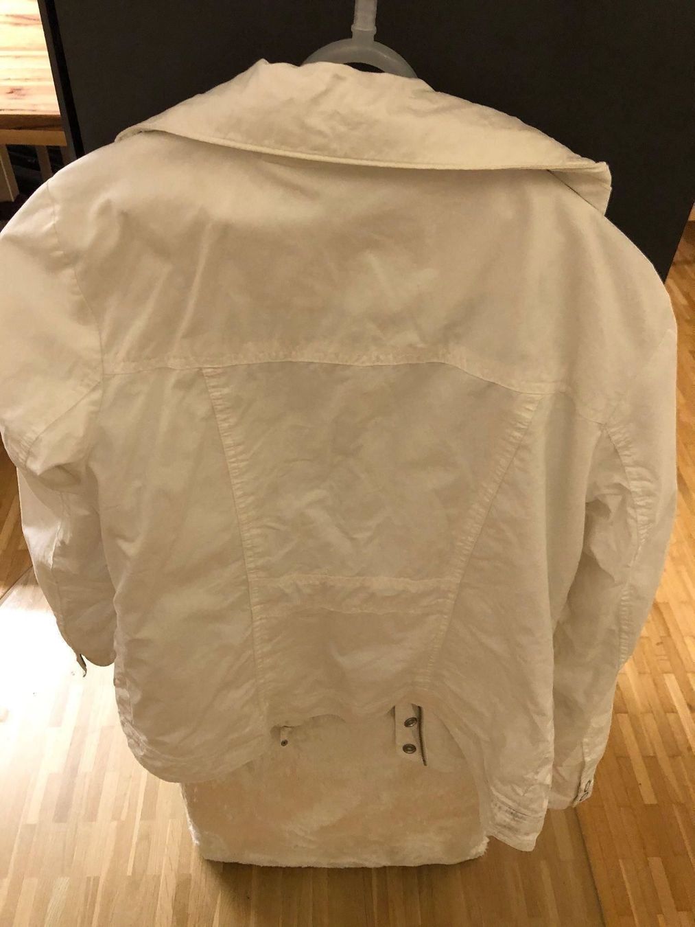 Giacche: Jacke weiss Grösse 36/38 – Usato da Lupsingen venduto da sta_wgg5 3