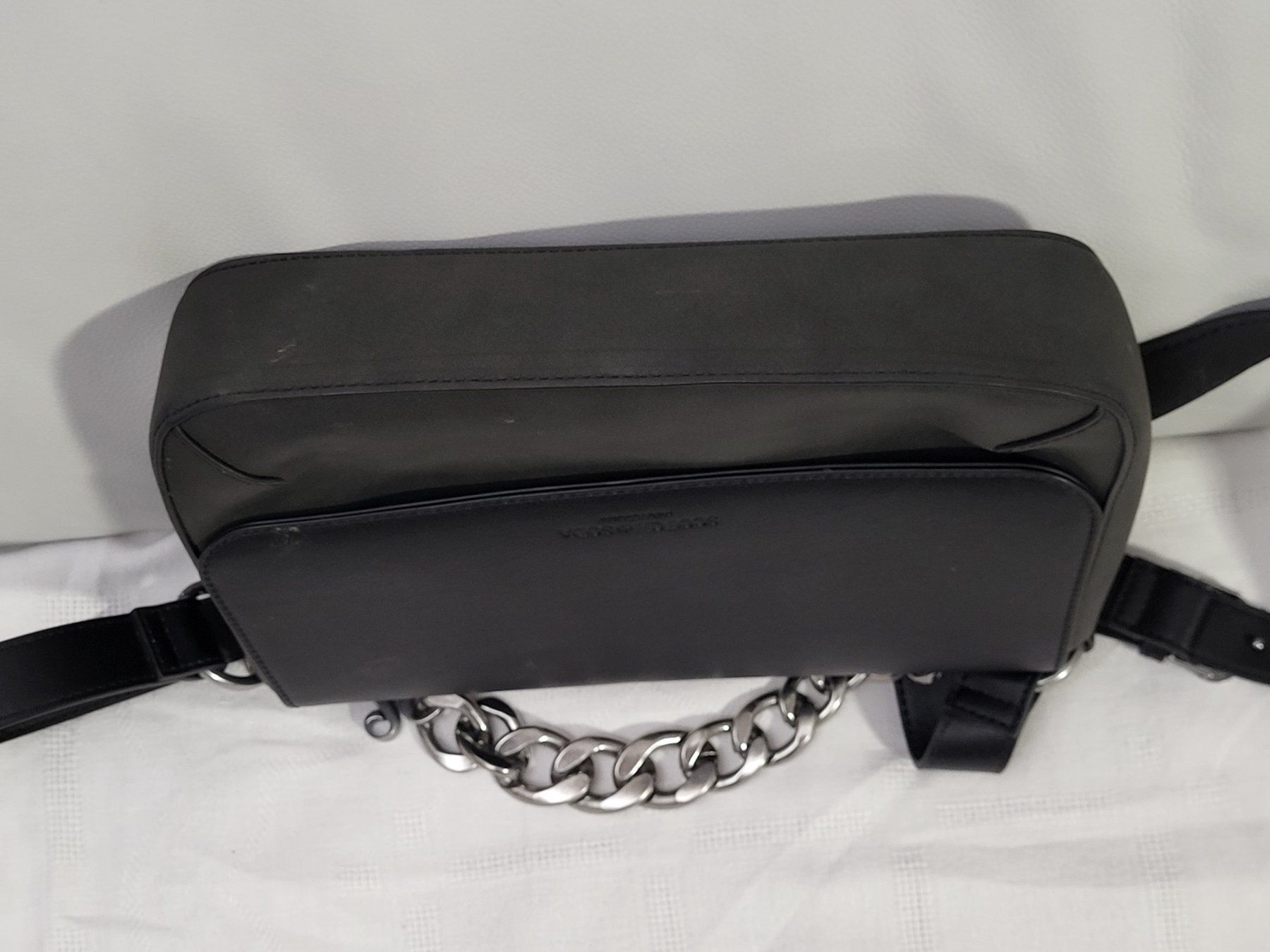 Maison Scotch Borse da donna: Schwarze Ledertasche mit Kette, Scotch&Soda – Usato da Zürich venduto da Roberto040 4