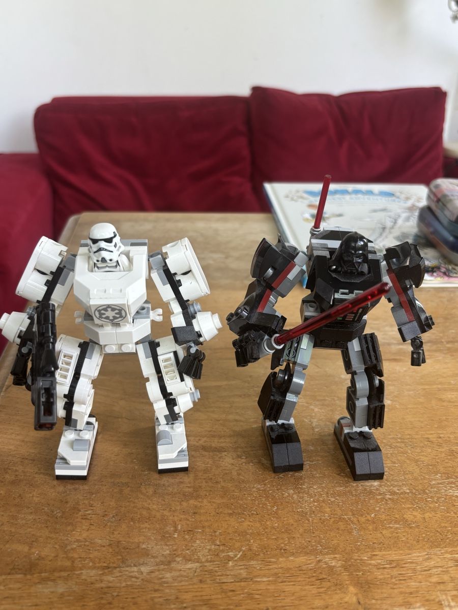 Star Wars Statuette: Lego Star Wars Mech Set Darth Vader Stormtrooper – Usato da Zürich venduto da mar_kjl9