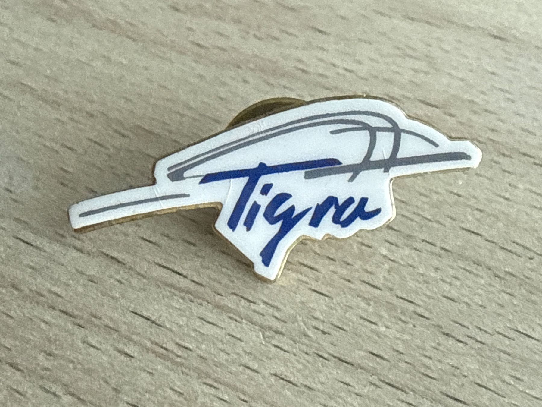 Plaketten & Abzeichen: Pin Opel Tigra – Gebraucht aus Glattbrugg von Schweigmatt