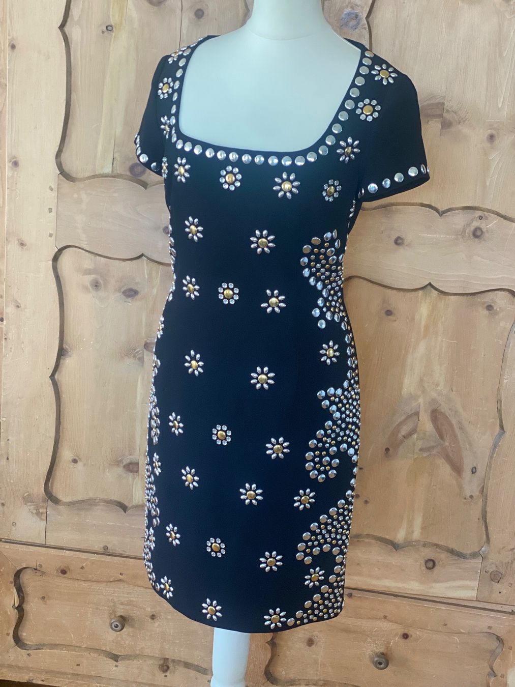 Moschino Vestiti: Moschino Etuikleid – Usato da Uster venduto da Charis5