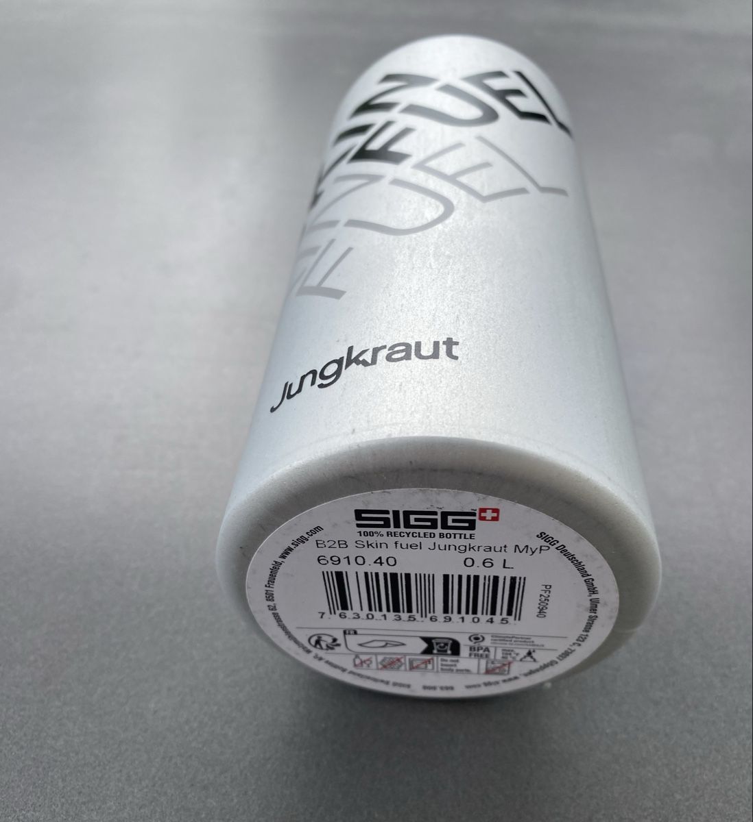 Sigg Trinkflaschen & Thermosflaschen: SIGG Trinkflasche 0.6 Liter, silber – Neu und originalverpackt aus Dietlikon von Sa_Biene 1