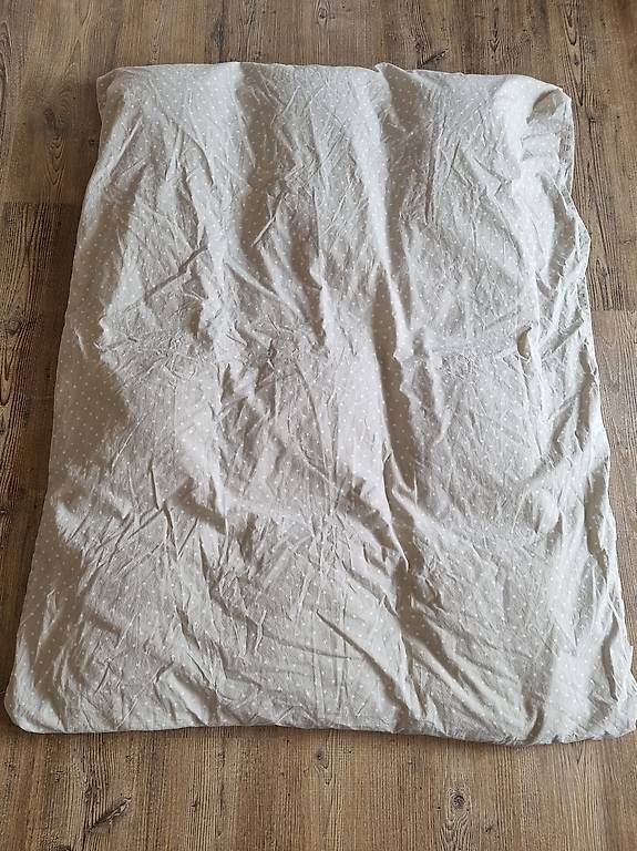 Decken: Bettdecke und Anzug 90 x 120 cm – Gebraucht aus Horw von arco35 1
