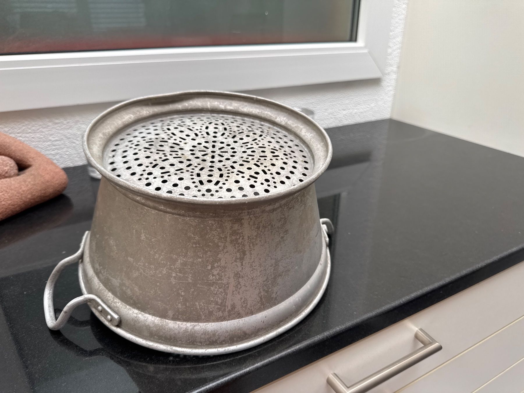 Elettrodomestici da cucina: Löcherbecken 35 breit, 17 cm hoch – Usato da Aarwangen venduto da rudolf1960 1