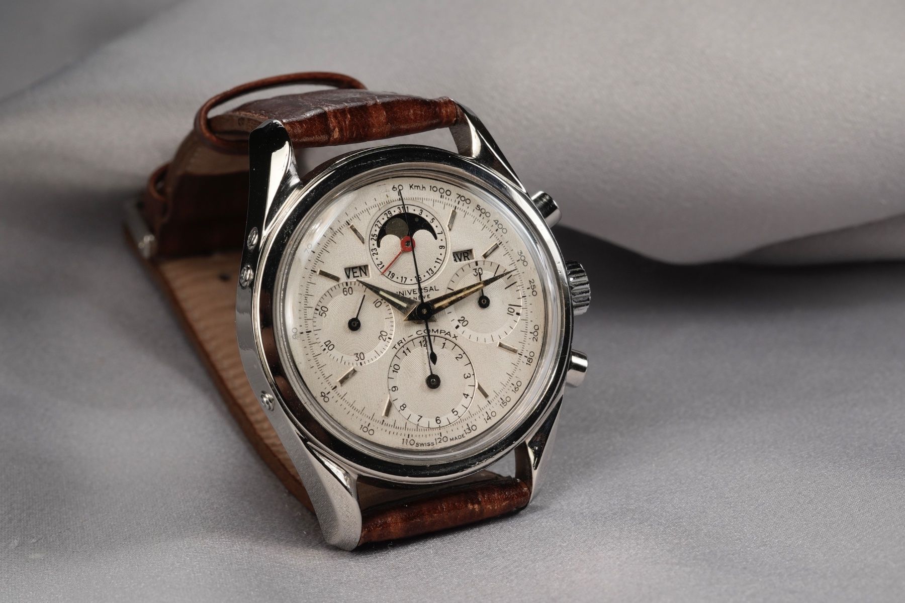 Universal Genève Orologi: Universal Genève Tri-Compax Ref. 222100 Moonphase Chrono – Usato da Morcote venduto da chronoservice 2