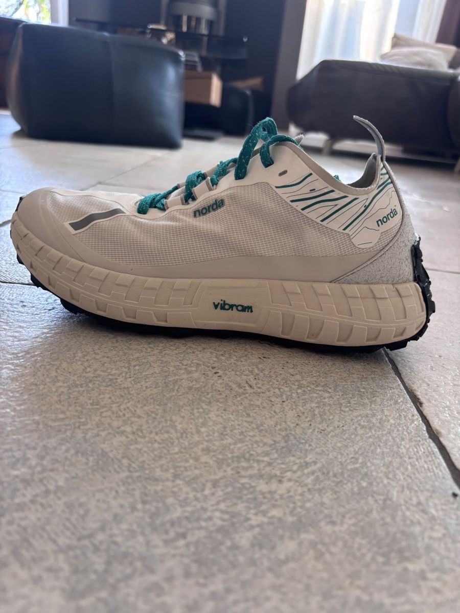 Chaussures hommes: Chaussures de course blanc/turquoise taille 40.5 – D'occasion à La Chaux-de-Fonds par seb6969 2