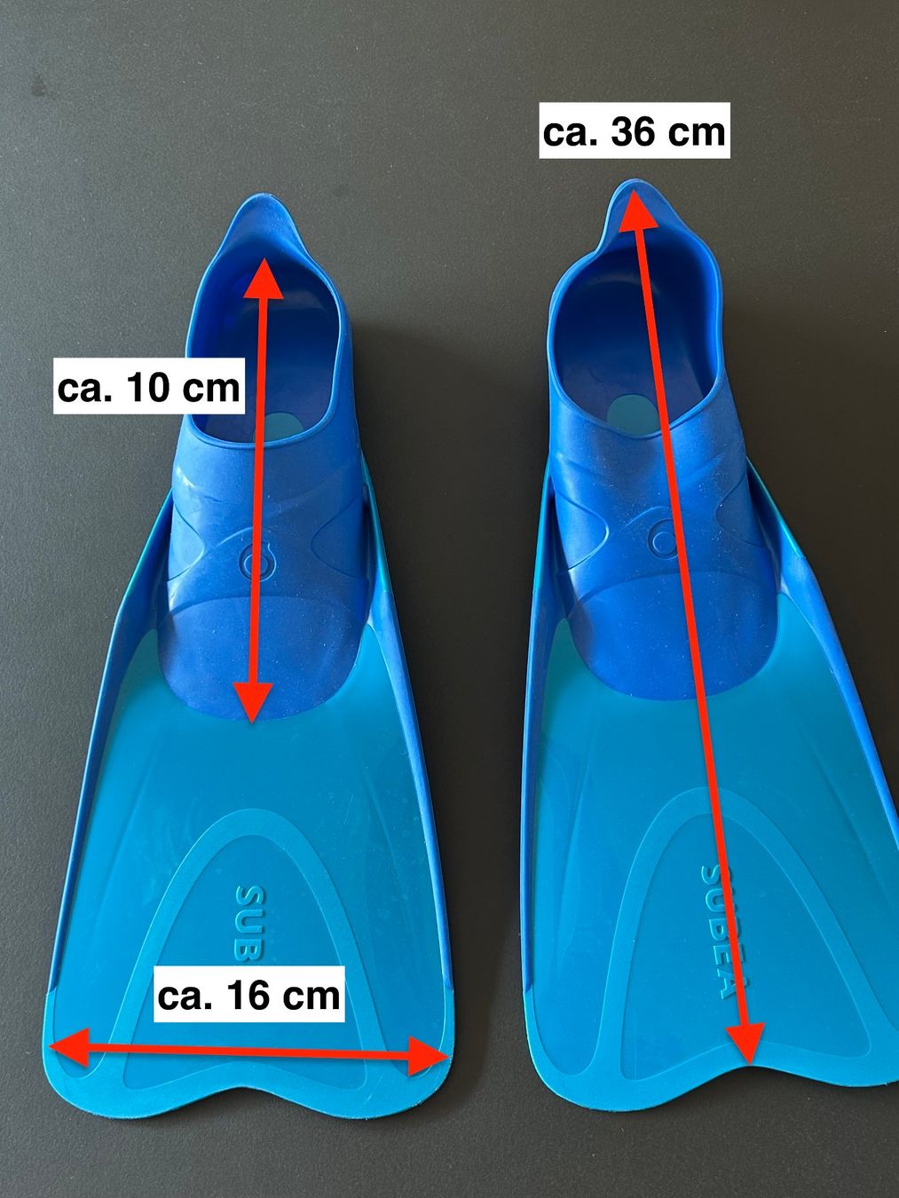 Decathlon Palmes, Masques & Tubas: Decathlon / Schwimmflossen (Gr. 34-35) – D'occasion à Dietlikon par Mankai 7