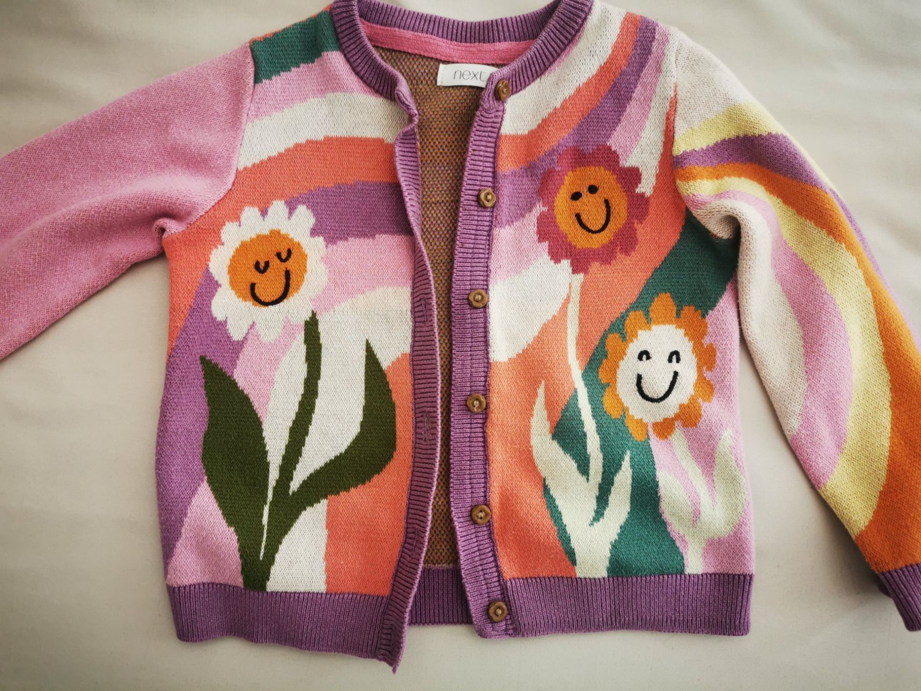 Next Giacche & Cappotti: Next Strickjacke Blumenmuster, Gr. 92, Top Zustand – Usato da Niedergösgen venduto da lil_s6k8 1