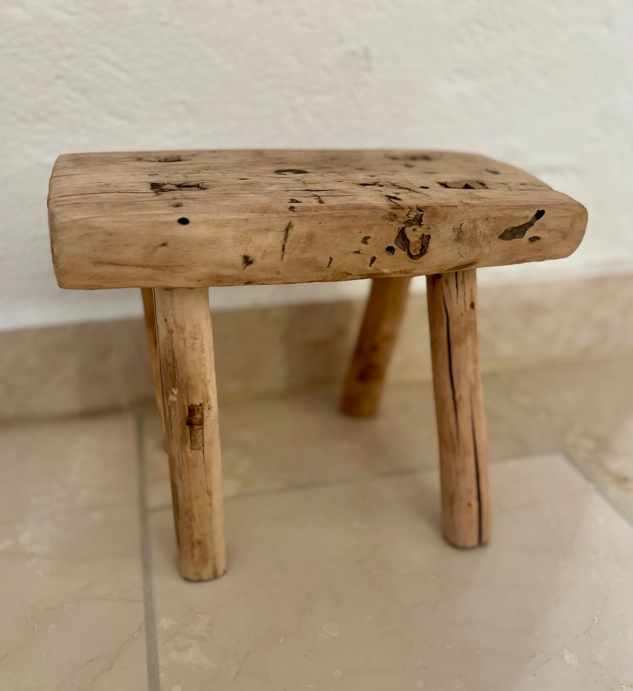 Sgabelli: Asiatischer alter kleiner Hocker – Usato da Richterswil venduto da 0207lifestyle 1