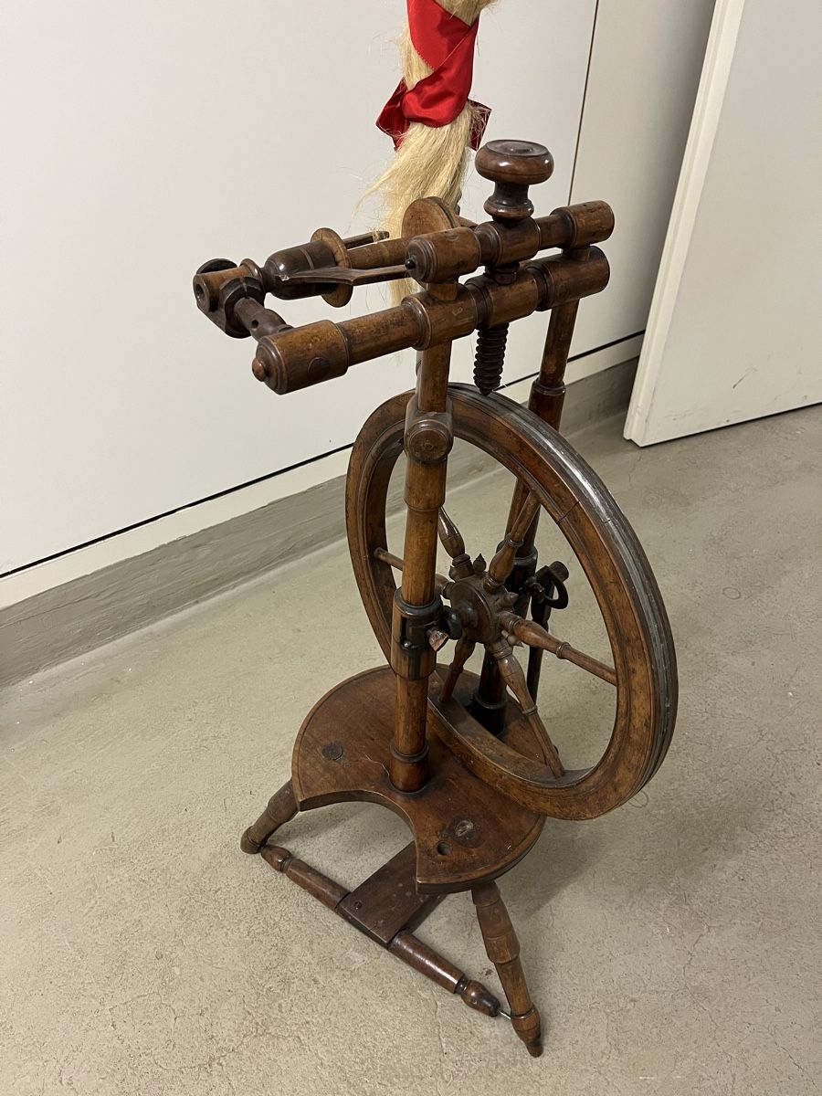 Ruote per filare: Spinnrad alt – Usato da Volketswil venduto da asc_yp5h 2